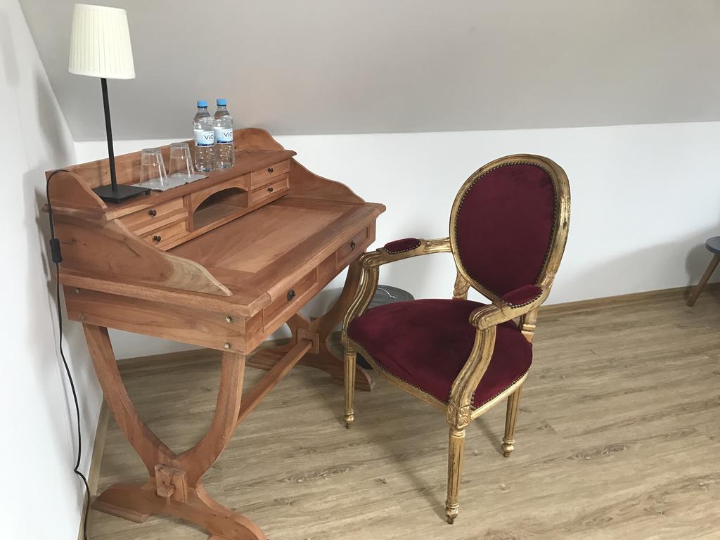 Hotel Heddernheimer Hof Франкфурт-на-Майне Экстерьер фото